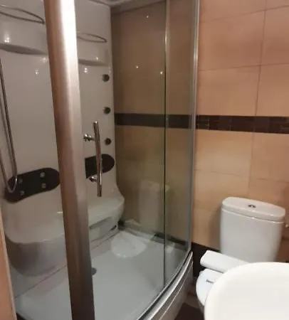 Apartamentos Plaza De Europa, Canfranc Estacion *