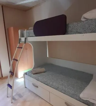 Apartamentos Plaza De Europa, Canfranc Estacion شقة